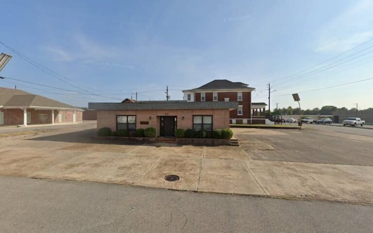 231720 johnston mark d 768x480