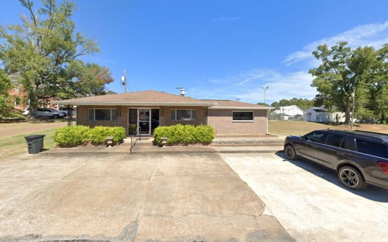 232880 jones reggie 768x480