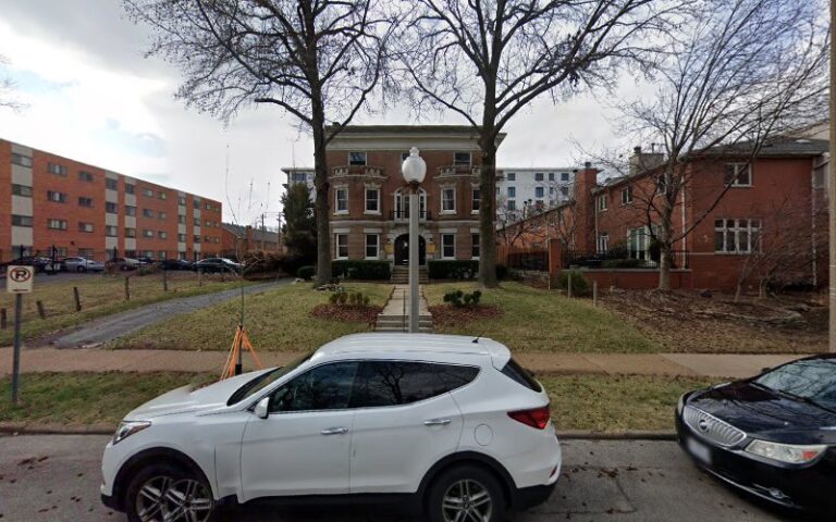 236273 justin summary attorney at law 768x480