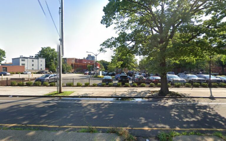 236695 kahn associates l.l.c 768x480