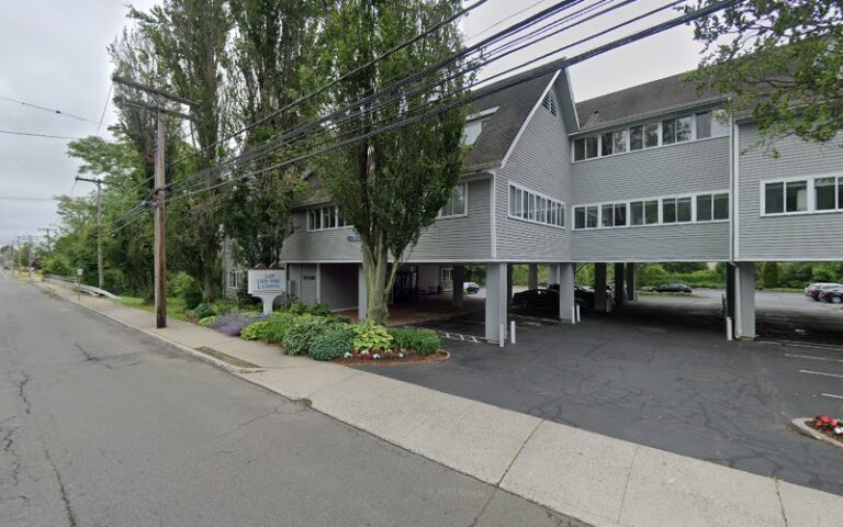 242755 kent lisa 768x480