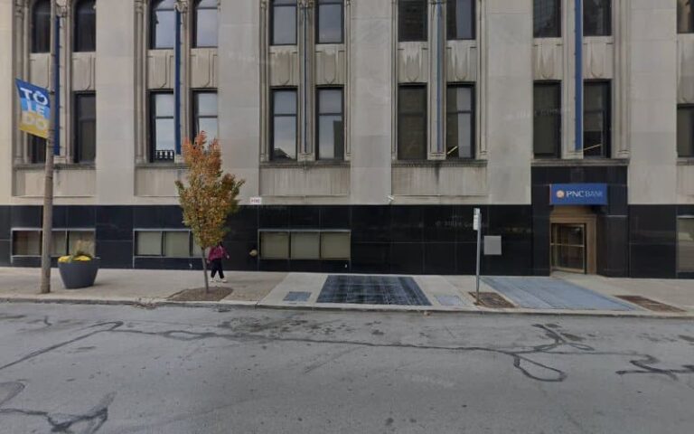 245208 king douglas w 768x480