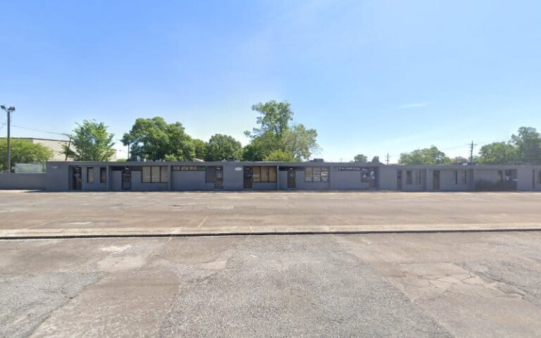 245226 king henry b 768x480