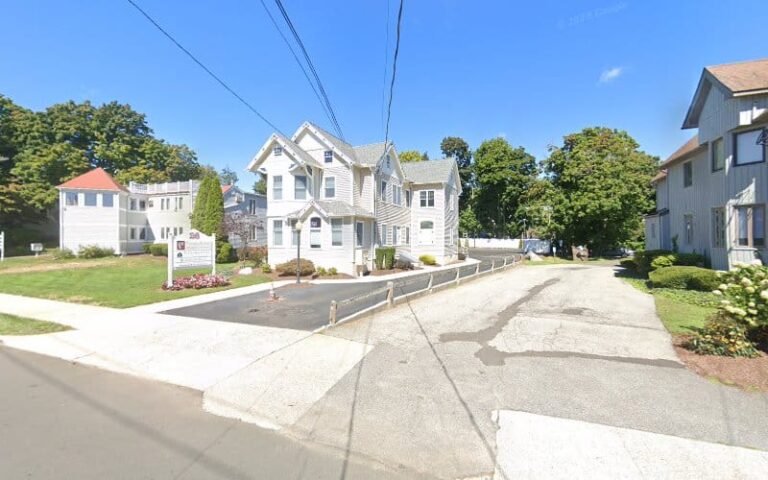 249658 kristin dorney foley attorney 768x480