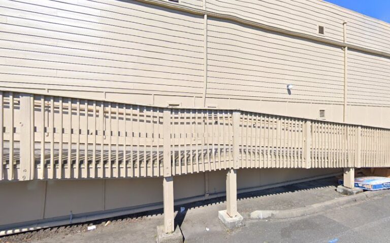 251367 la law 768x480