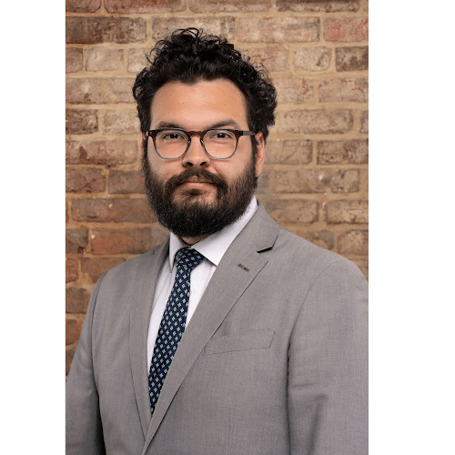 251416 la raza legal