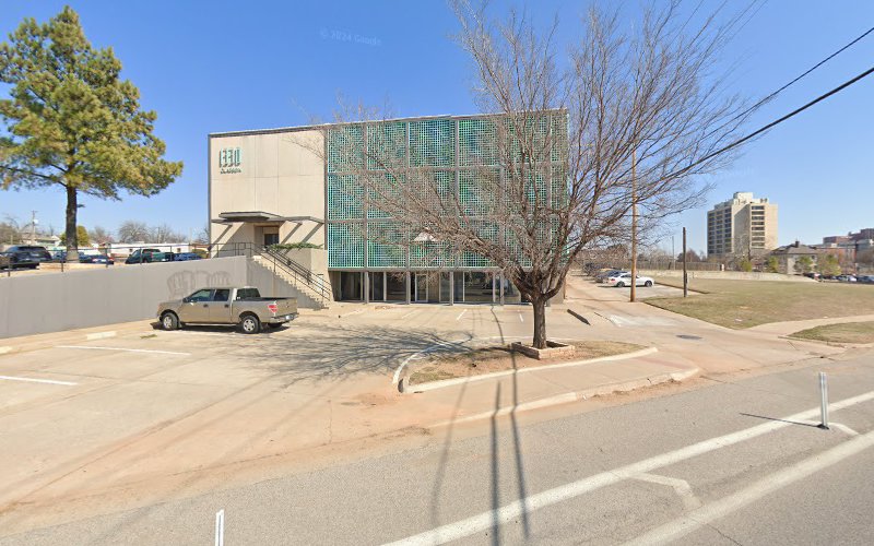 251805 lady lawyers okc