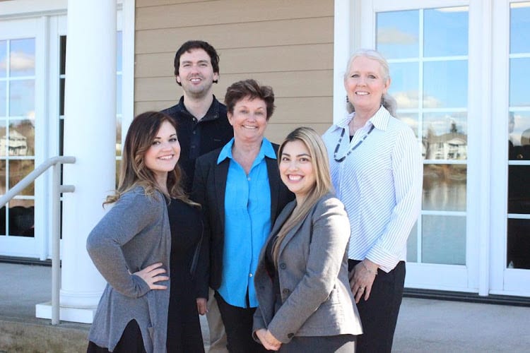 252102 lakepoint law firm