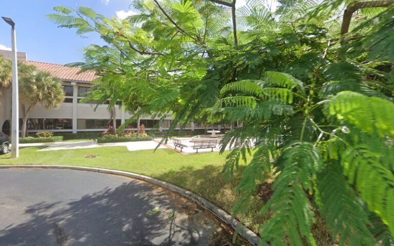 252704 landau associates 768x480