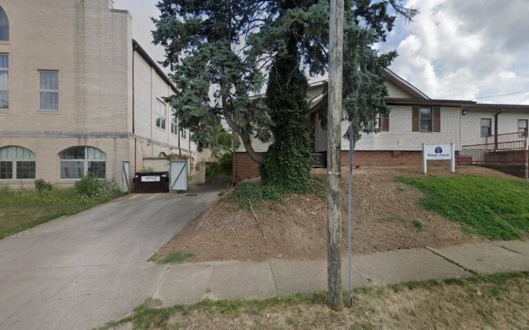 252744 landers william d 768x480