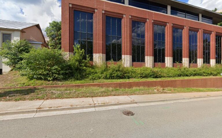 253149 lang louis h 768x480