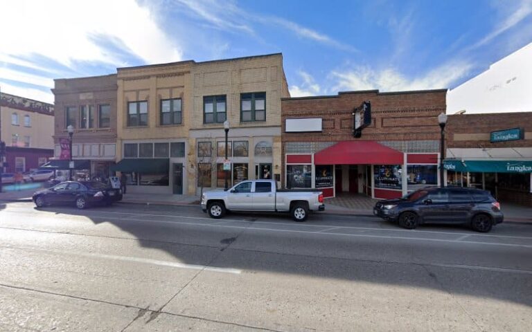 253233 langer clint 768x480