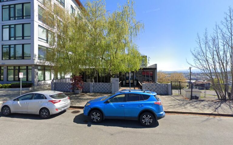 253627 lara herrmann 768x480