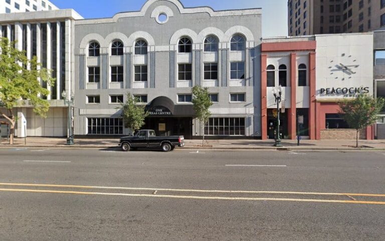 253882 larry english attorney 768x480