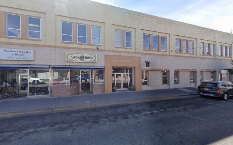 254262 lary s. larson 768x480