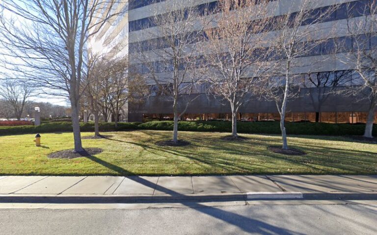 254497 lathrop gage bogan brett c 768x480