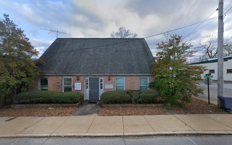 254774 laura caveness mcelroy