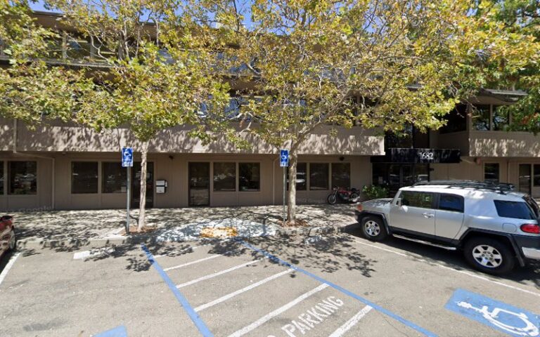 256094 law office churchill 768x480