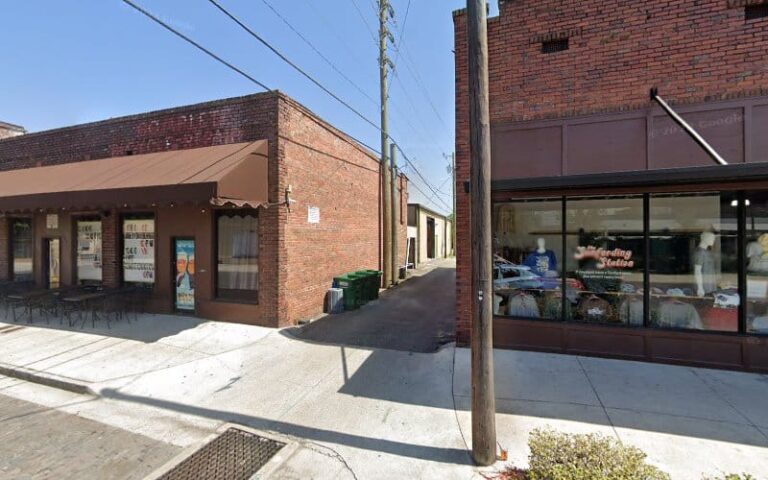 259294 law office of daniel r. lewis 768x480