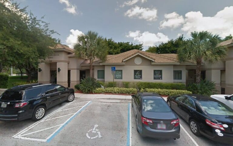 265659 law office of luis m. perez p.a 768x480