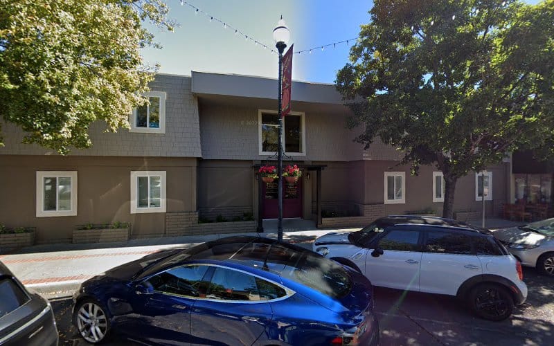 275822 law offices of david t. moutoux