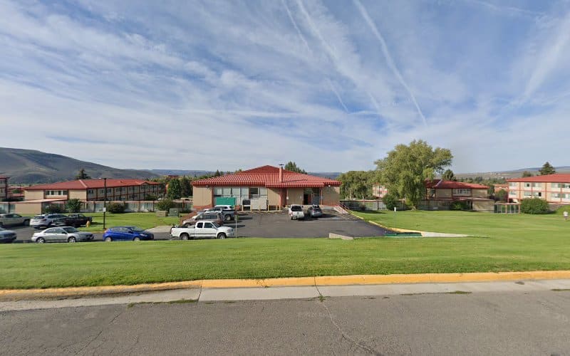 277792 law offices of j. robert davis p.c. injury accident lawyer