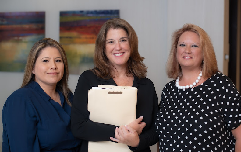 280200 law offices of laura lanzisera