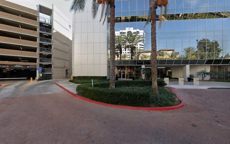 282872 law offices of reina resnik apc 768x480