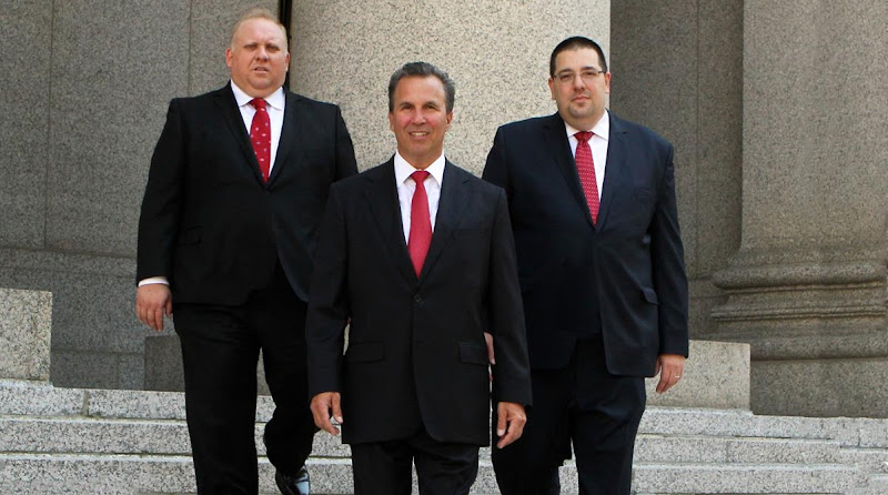 283177 law offices of robert flaster nyc best lawyer for car auto accidents slip fall and construction injuries new york