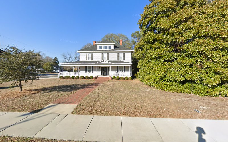 285681 law offices of womble campbell p.a