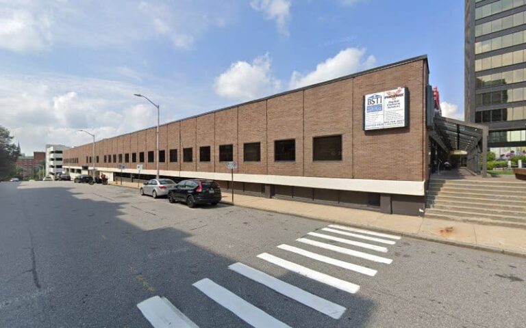 286442 lawrence sumski law office 768x480