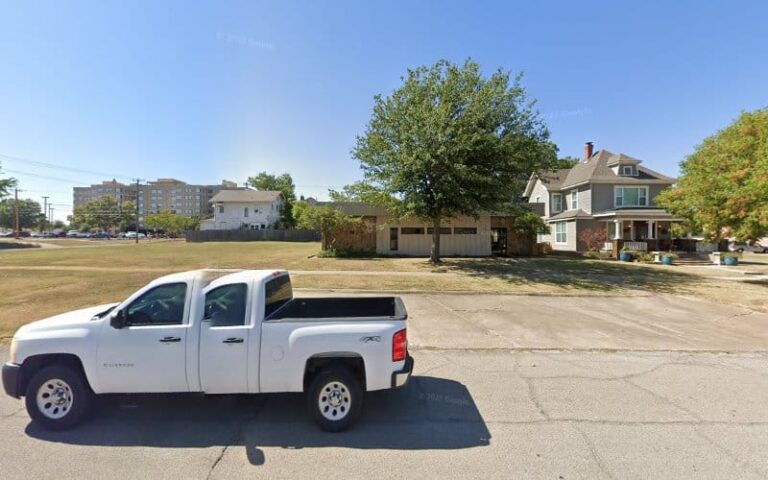 286782 lawyers building 768x480