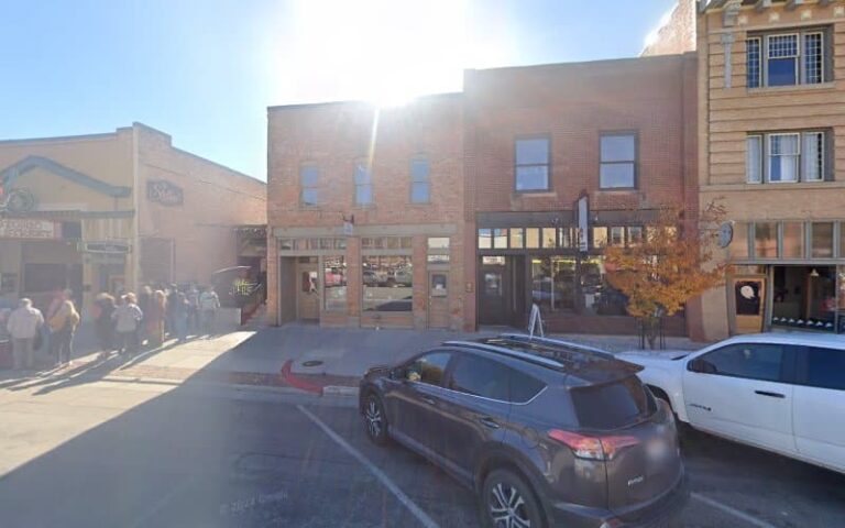 286898 layfield barrett 768x480