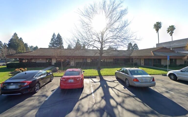 287996 lee tax and law office 768x480