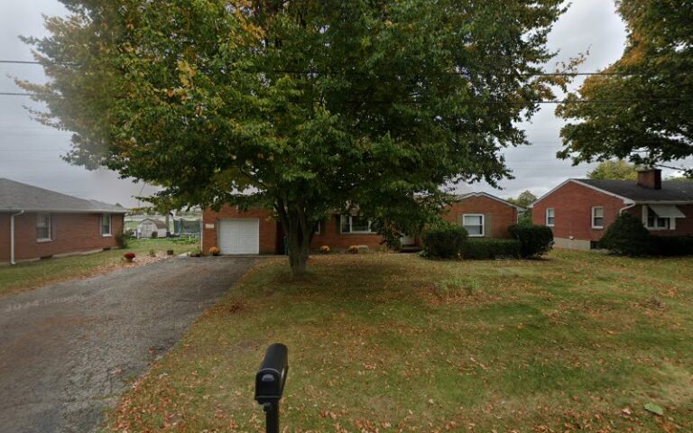 289714 lennon cynthia a 768x480