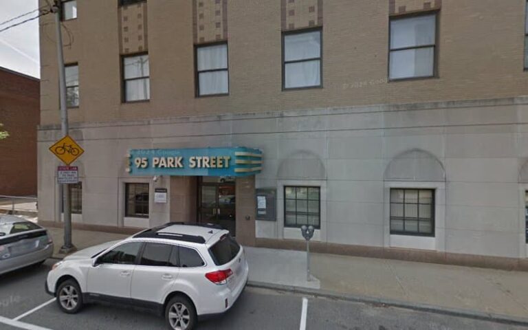 289730 lenny law 768x480