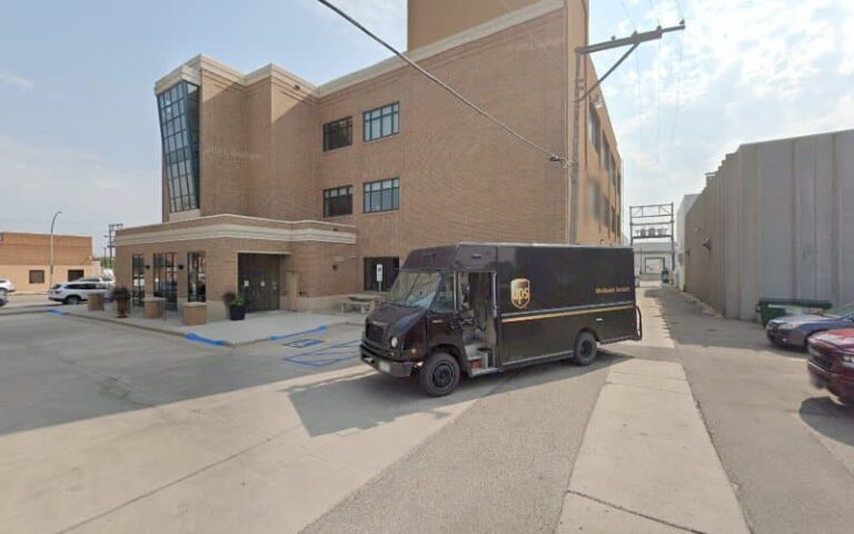 290430 leslie bakken oliver 768x480