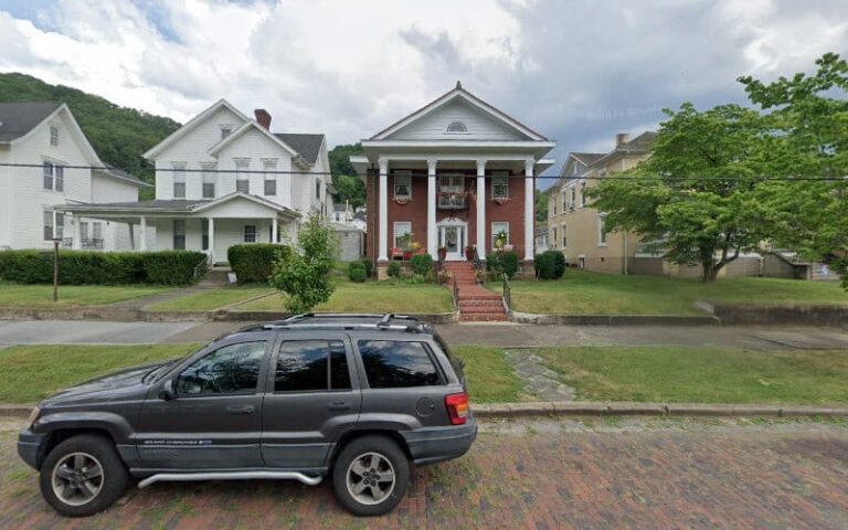 290478 leslie james 768x480