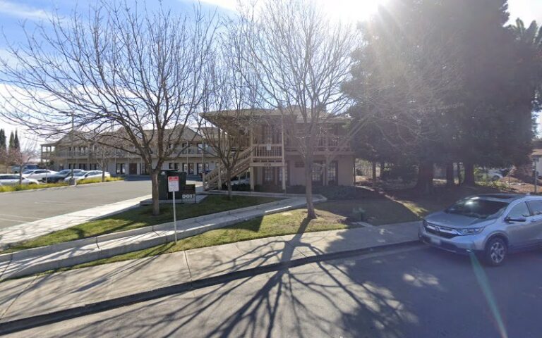 290599 lester lester 768x480