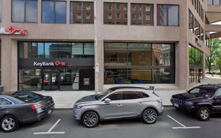 290992 levine howard k 768x480