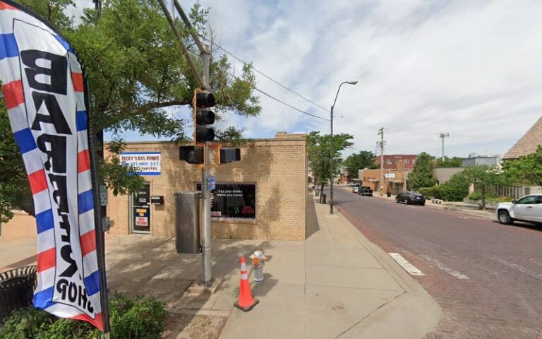 291622 lewis laura h 768x480