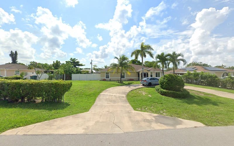 292785 linares law firm