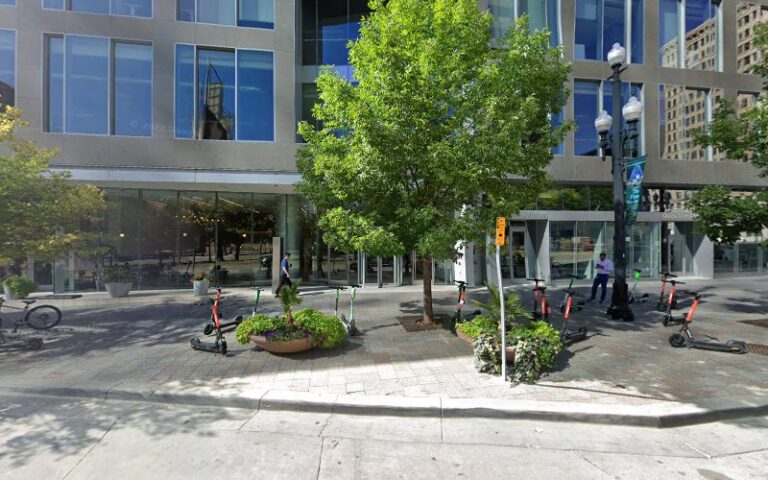 293095 lindley gregory e 768x480