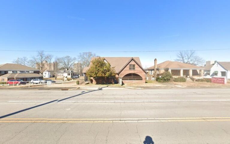 293237 lindsey mussleman davis 768x480