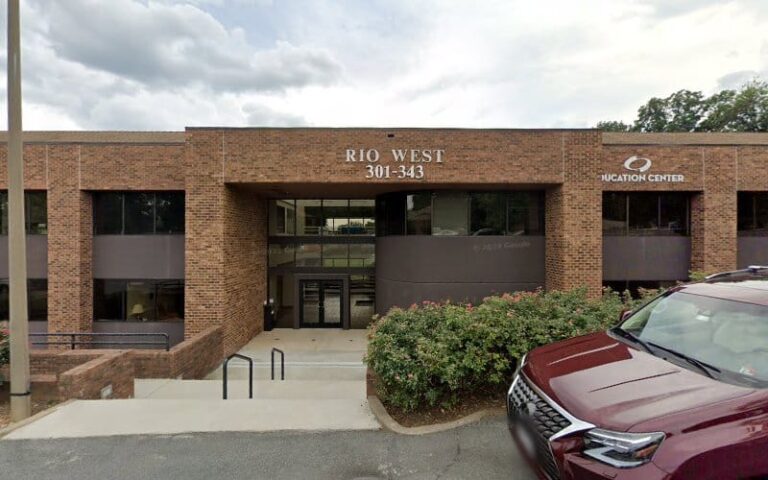 293875 lisa s. brook esq 768x480