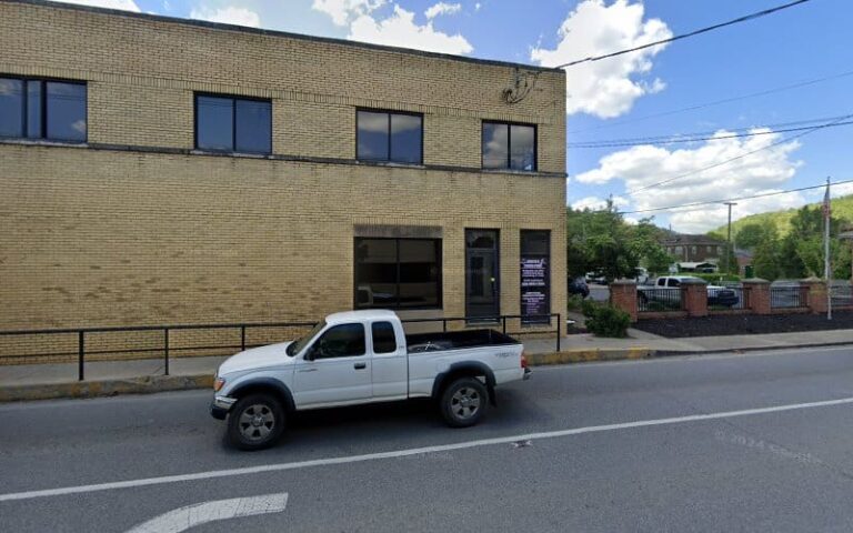 293888 lisa stumbo 768x480