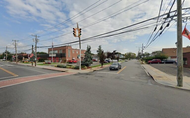 294135 little melanie 768x480