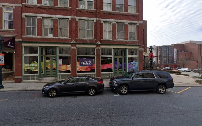 294554 lloyd charles a 768x480