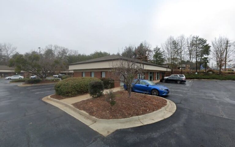 294841 lockwood donna l 768x480