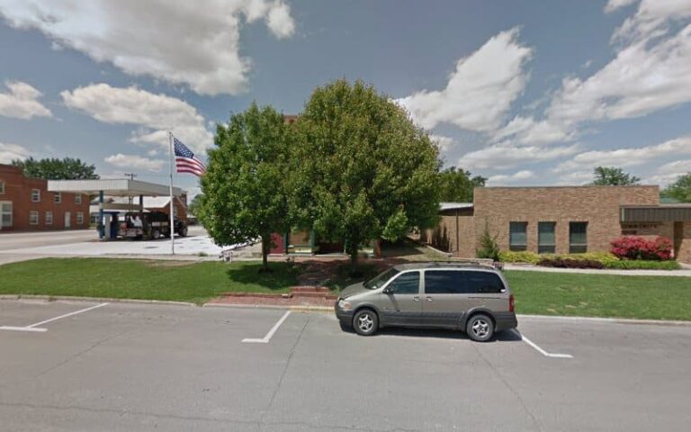 295312 long giffen 768x480